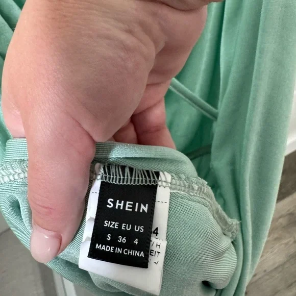 SHEIN Green Slip Dress with Cowl Neck and Slit - Picture 4 of 4